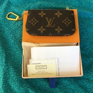 💙💙 Louis Vuitton Monogram Key Cles 💙💙